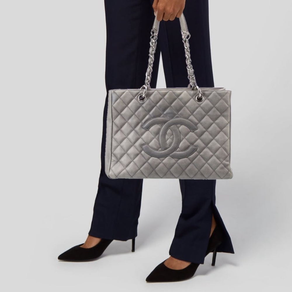 Chanel Shopper